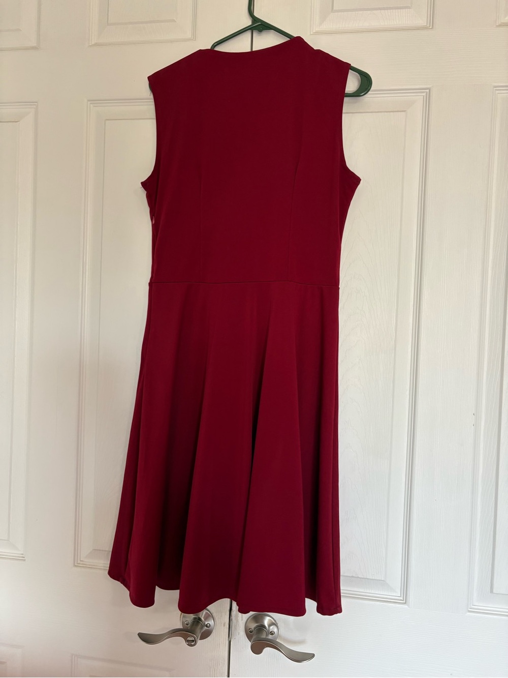 8 dresses - Picture 8 of 12